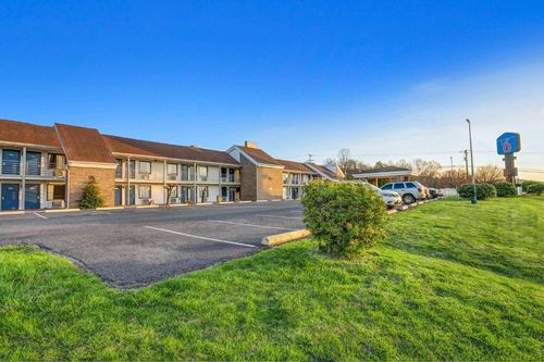 TUTTI gli hotel Fancy Gap, VA Hotel a prezzi incredibili su cozycozy