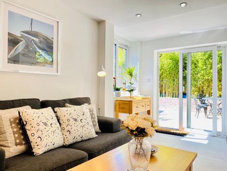 Horsham Holiday Apartments and Self Catering cozycozy