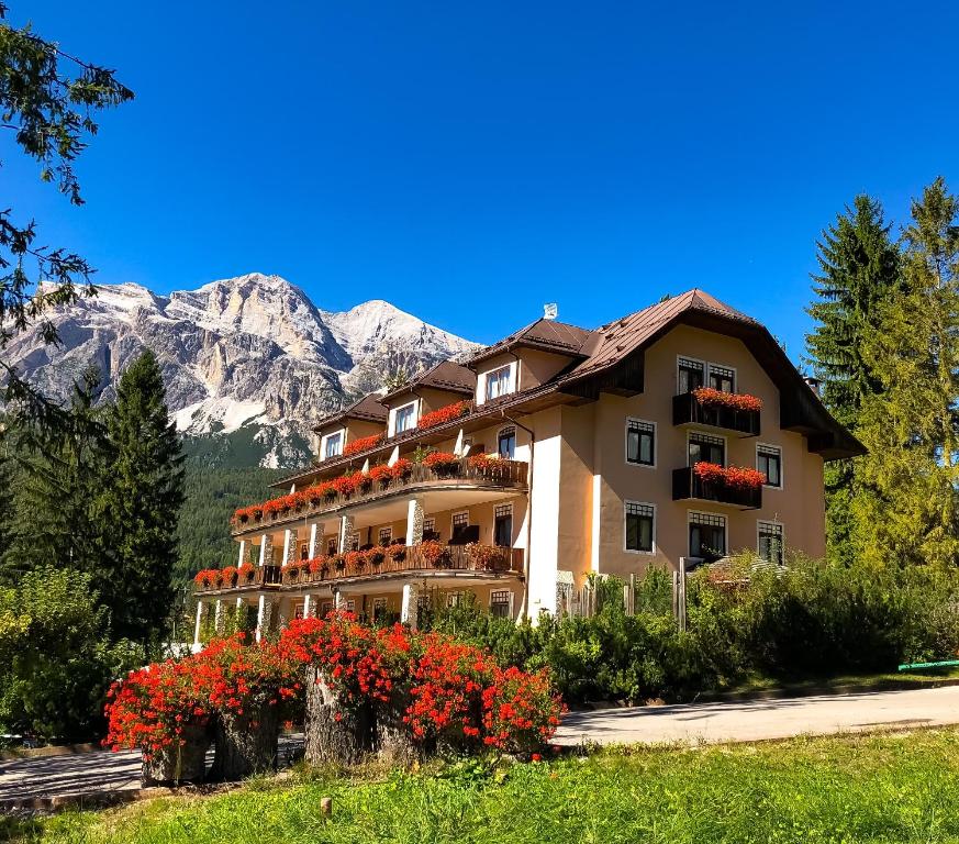 Boutique Hotel Villa Blu Cortina D'Ampezzo - Cortina d'Ampezzo