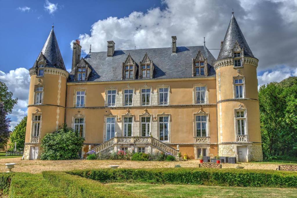 Château De Blavou Normandie - Pays de la Loire