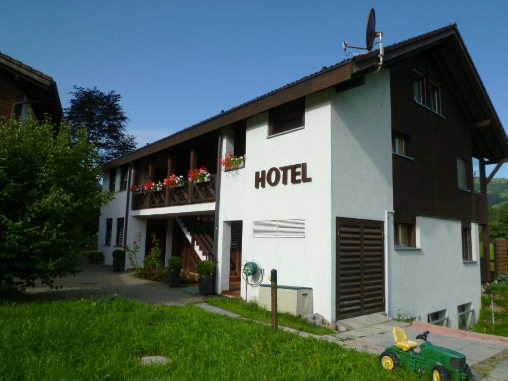 Hotel Bahnhof - Kanton Obwalden
