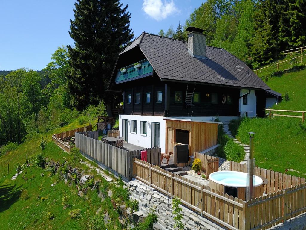 Glühwürmchenhütte - Österreich