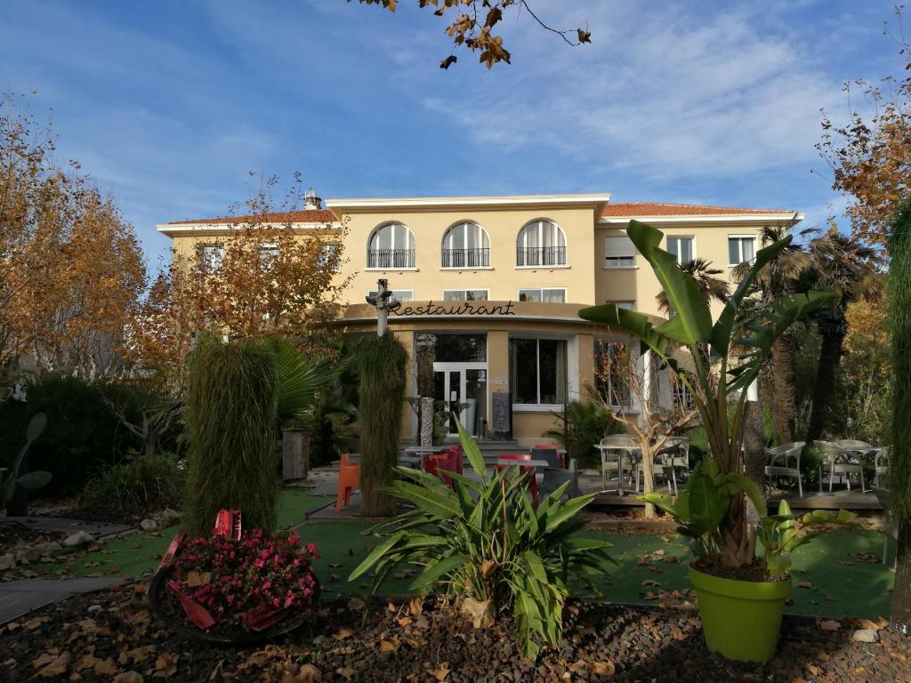 Adonis Sanary Grand Hôtel Des Bains - Ollioules