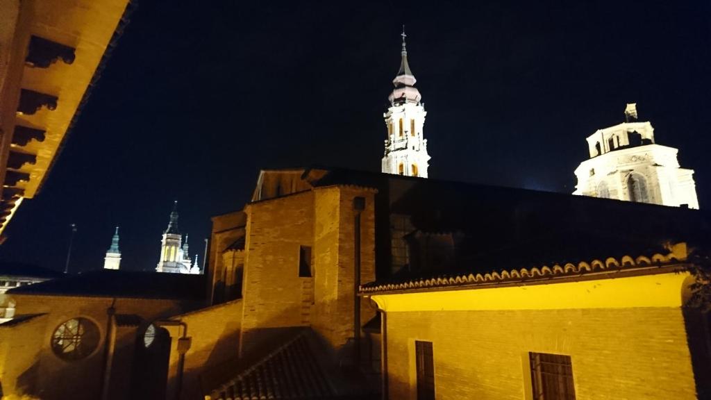 Lucero Dos Catedrales - Zaragoza