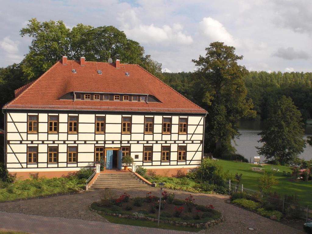 Drostenhaus Feldberg - Mecklenburgische Seenplatte