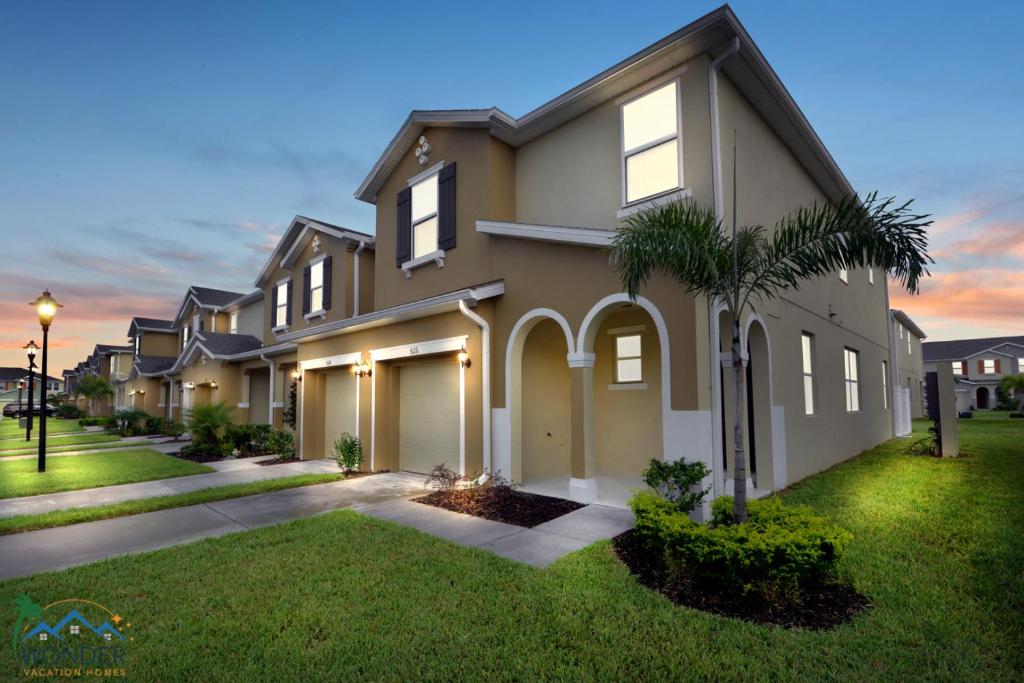 Four Bedrooms Townhome 5126k - Orlando