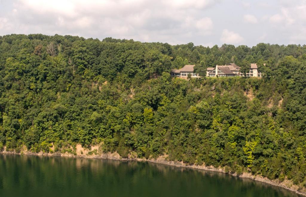 Dale Hollow Lake State Resort Park - Tennessee (State)