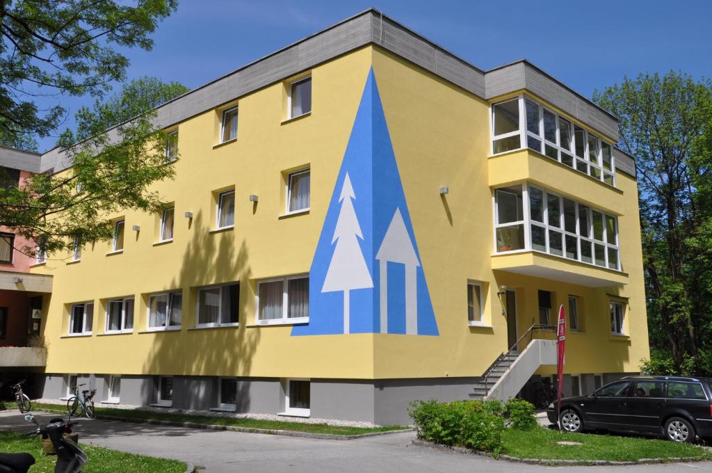 Eduard-Heinrich-Haus, Hostel - Salzburg