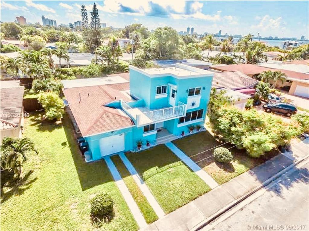Blue House Miami - Florida