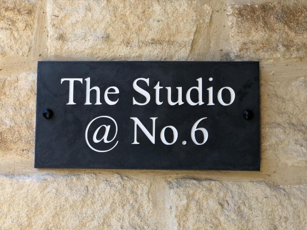 The Studio @ No. 6 - Angleterre