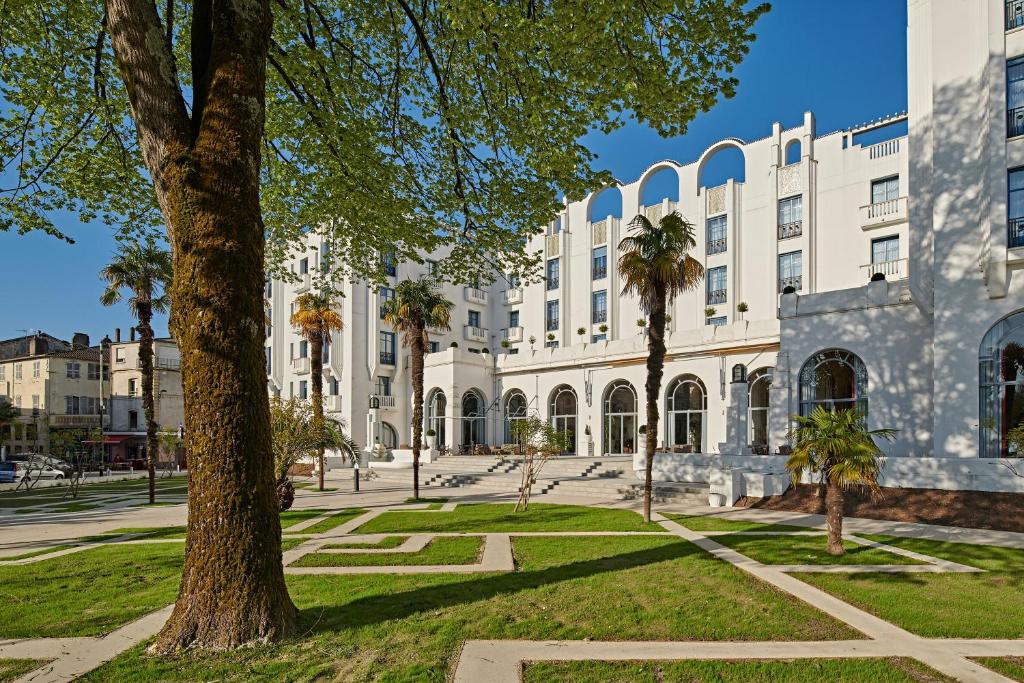 Hotel & Spa Vacances Bleues Le Splendid - Landes
