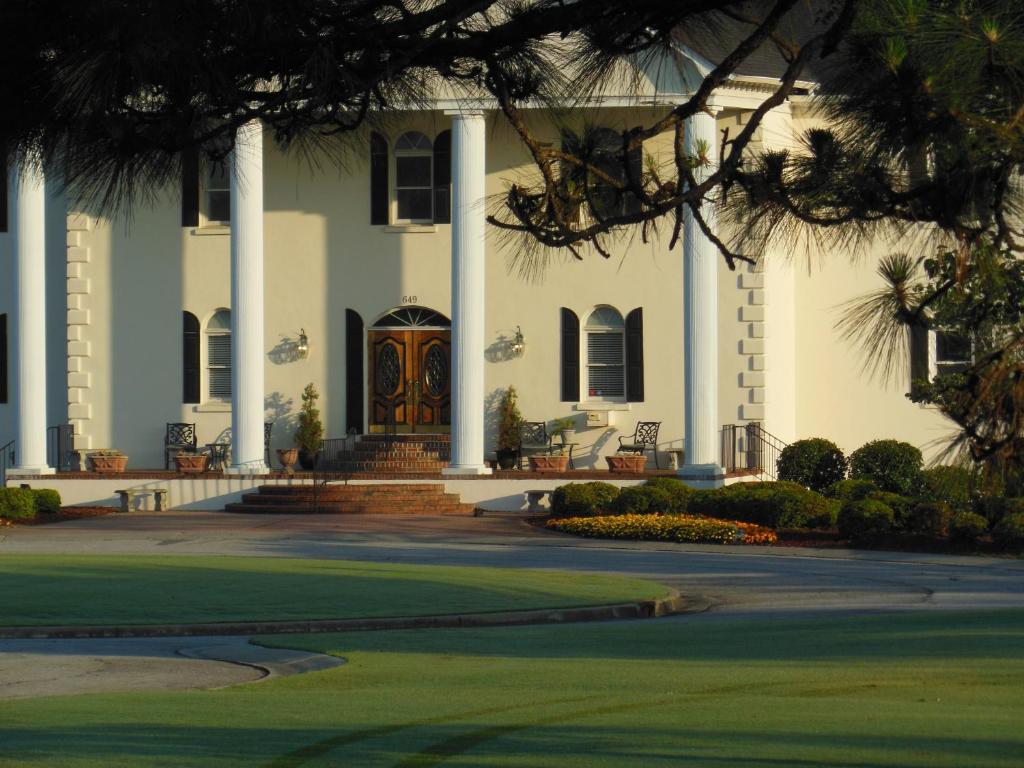 Beau Rivage Golf And Resort - North Carolina