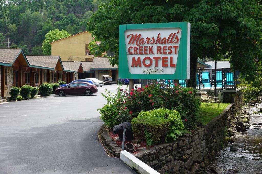 Marshall's Creek Rest Motel - Gatlinburg