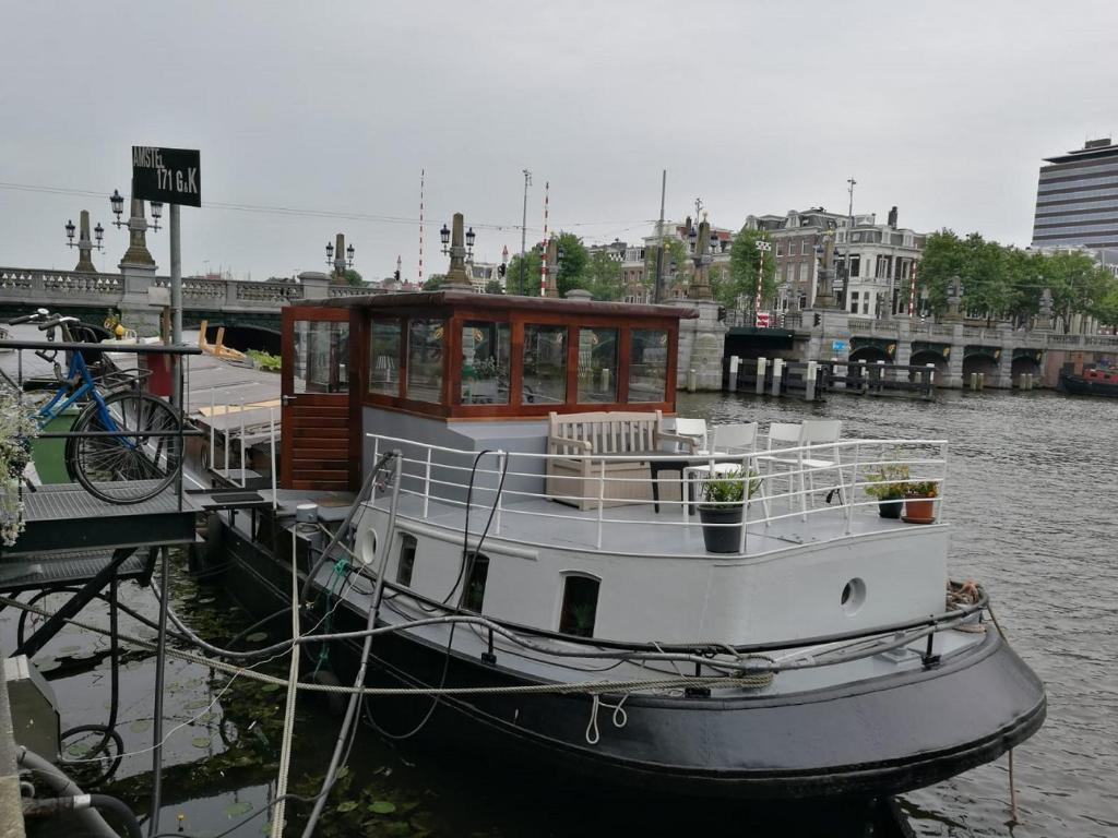houseboat Rose - Amsterdam