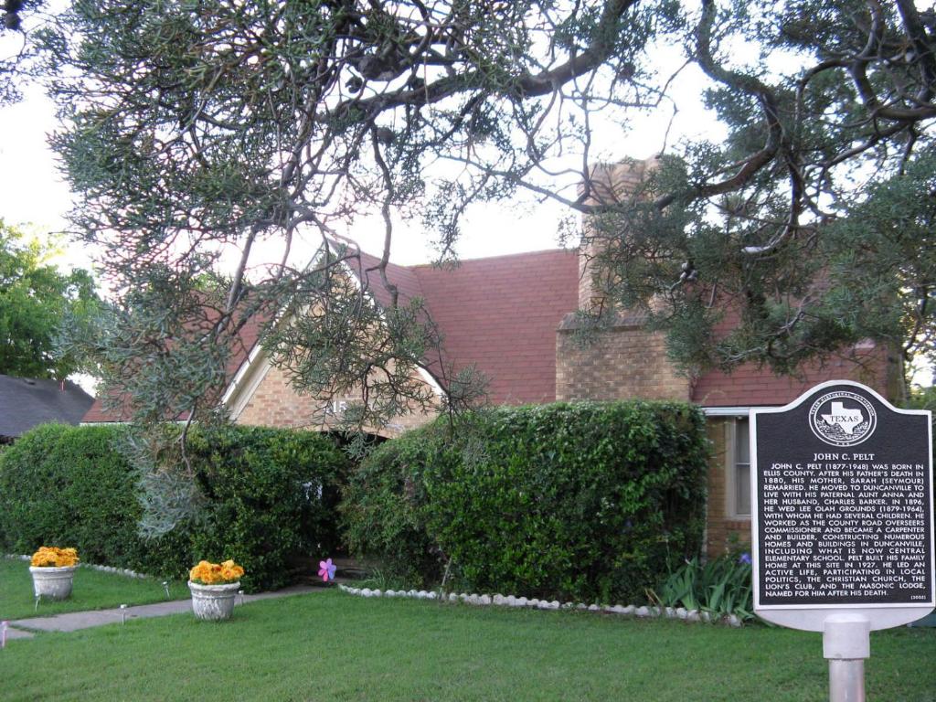 Alla's Historical Bed And Breakfast, Spa And Cabana - Dallas, TX