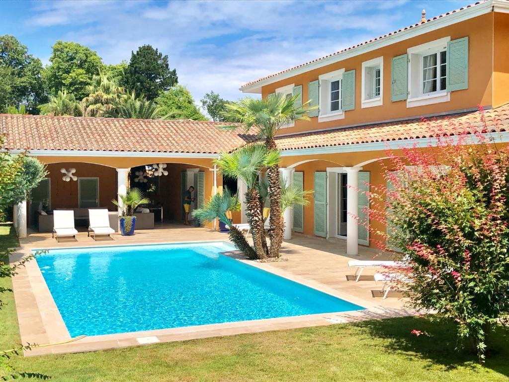 Villa Luxueuse Avec Piscine Sur Les Hauts De Biarritz - Anglet