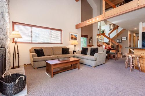 Sturgeon Lake, June Lake airbnb, hotels and vacation rentals