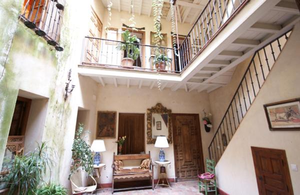 Hostal Casa Del Buen Viaje - Séville