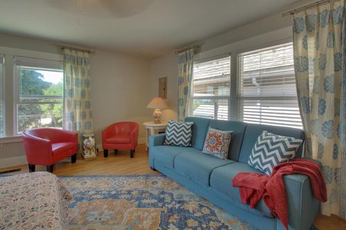 Bainbridge Island, WA Places to Stay and Lodgings cozycozy