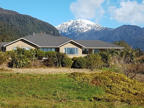 Franz Josef / Waiau Vacation Rentals and Airbnb cozycozy