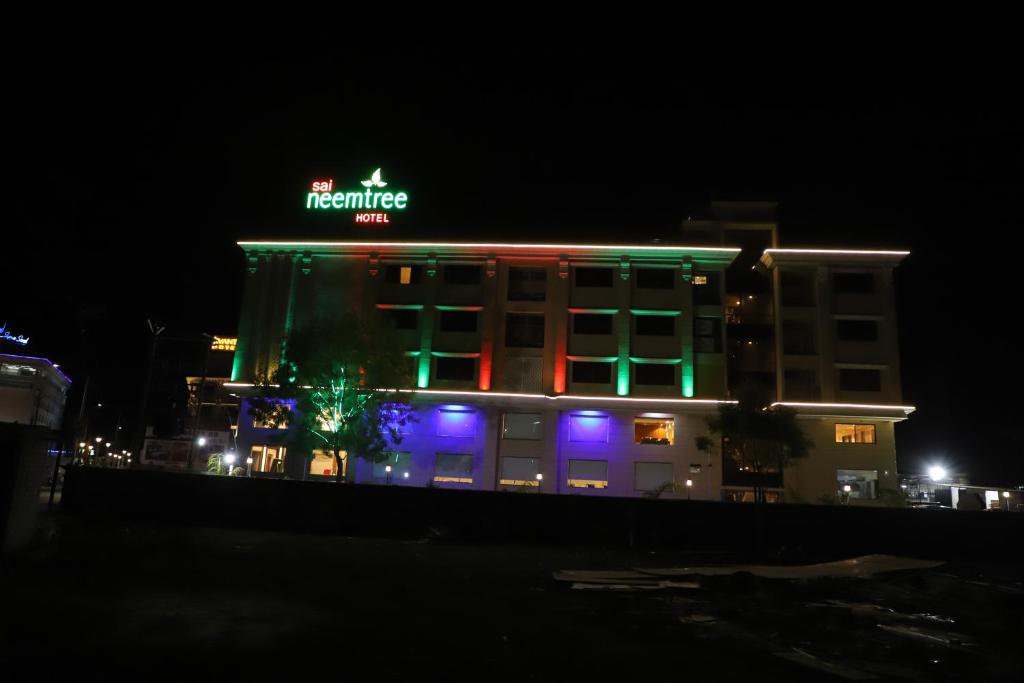 Sai Neem Tree Hotel - Maharashtra
