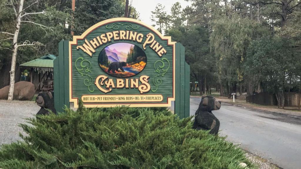 Whispering Pine Cabins - Ruidoso, NM