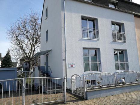 Koblenz Apartments and Condos For Rent cozycozy