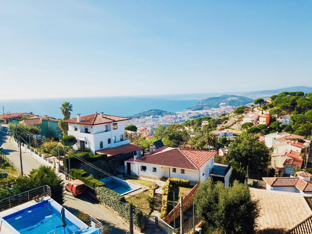 Luxury villa Investingspain with sea views, pool and jacuzzi - Lloret de Mar
