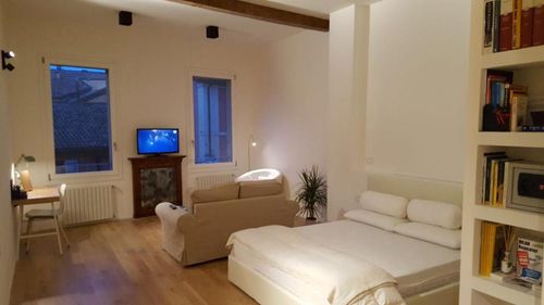 Bologna Holiday Apartments and Self Catering cozycozy