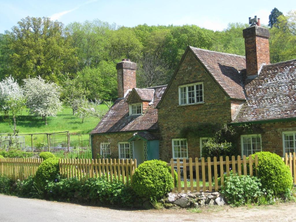 Job's Mill Cottage - Warminster
