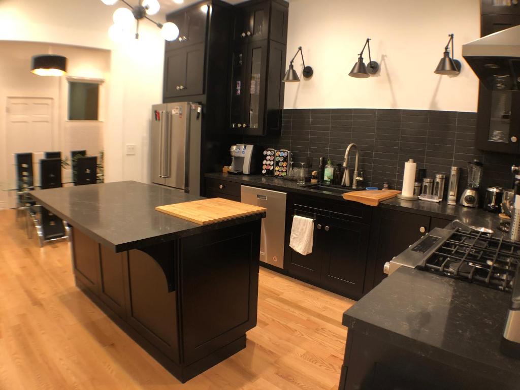 3br/2ba Remodeled Flat In Heart Of Castro - San Francisco, CA