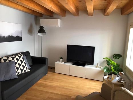 Treviso Apartments and Condos For Rent cozycozy