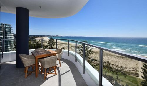 Coolangatta Aparthotels and Serviced Apartments cozycozy