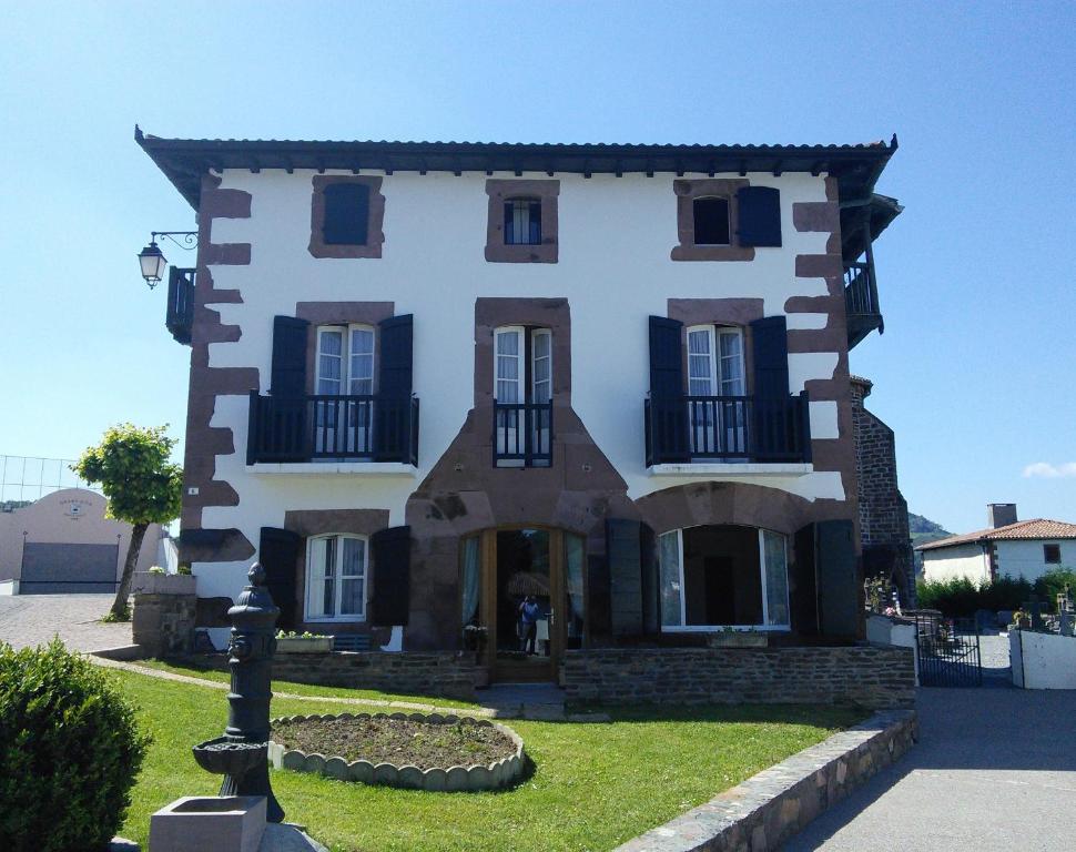 Hôtel Camou - Saint-Jean-Pied-de-Port