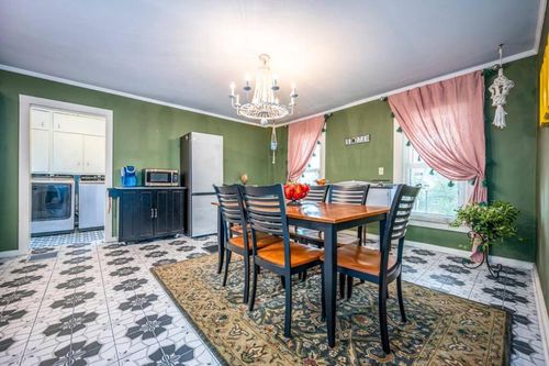 Triangle Lake, Middletown airbnb, hotels and vacation rentals