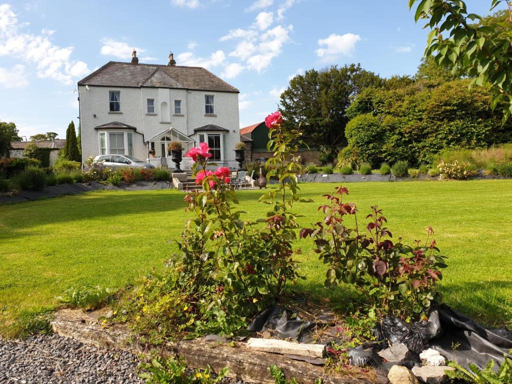 Unique & Tranquil Getaway In A18th Century House W/ Private Jacuzzi & Woodlands - Irland