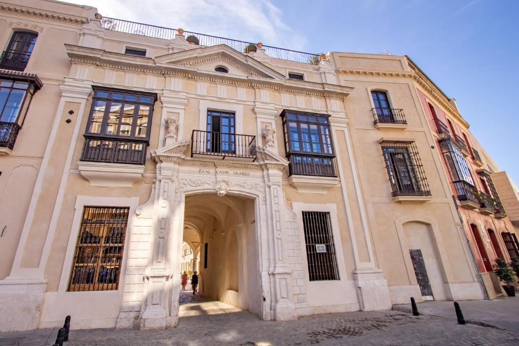 Real Casa De La Moneda Deluxe Apartments - Séville