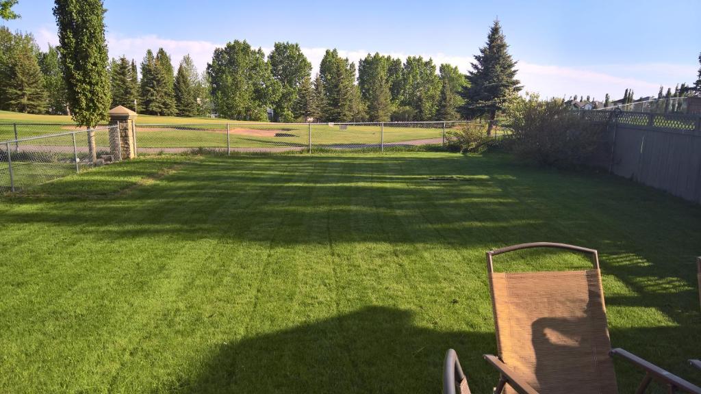 View In Your Bed By Henday, Whitemud, WEM, Garage, Last Min Deal - Edmonton