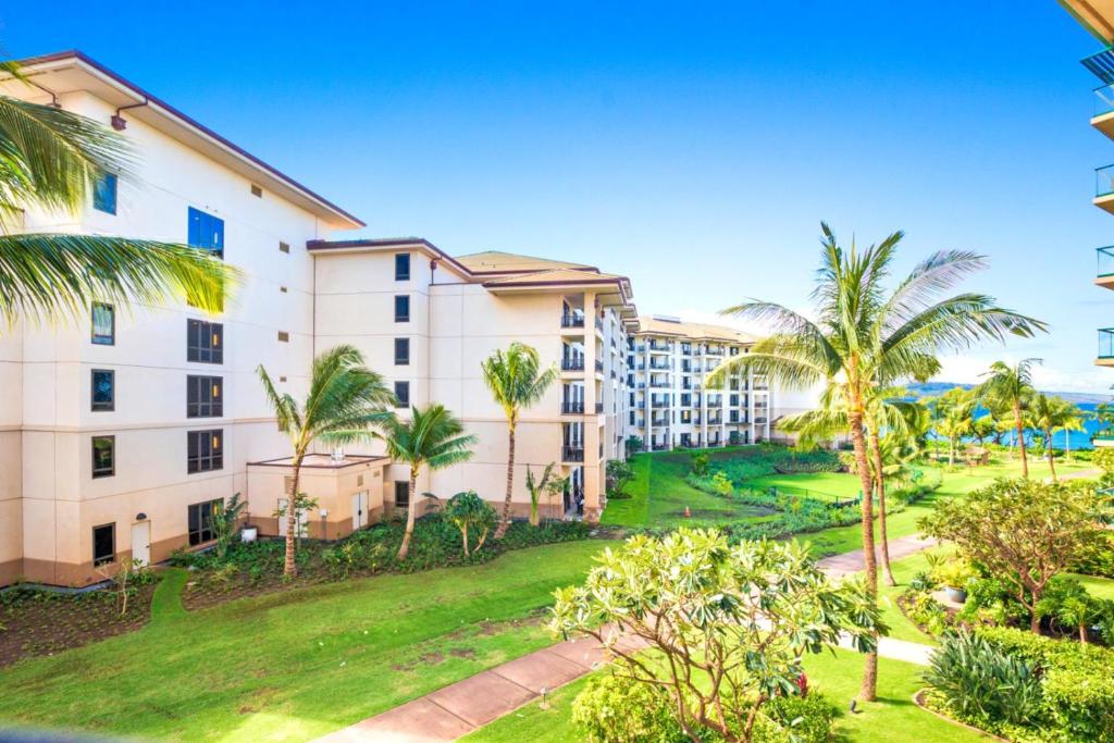 K B M Resorts HKH-318 - Beautiful one bedroom villa, ocean views, easy pool and spa access - Maui, HI
