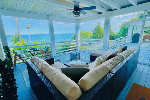Kenosha Villas and Beach house Best Price on cozycozy