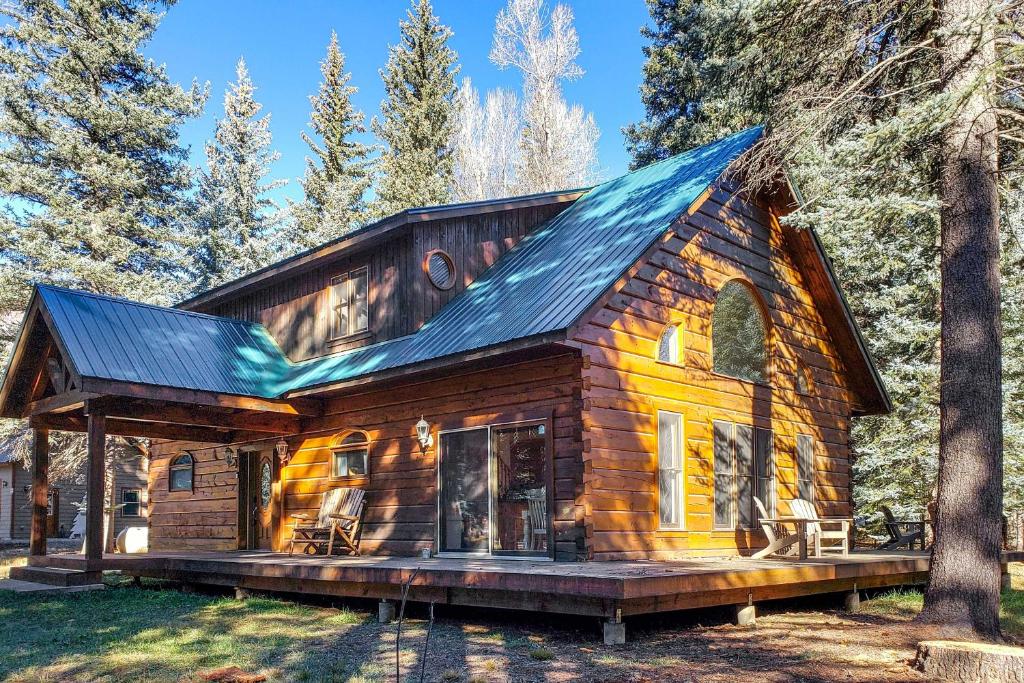 Bayfield Cabin with Wraparound Deck and Fire Pit - Colorado