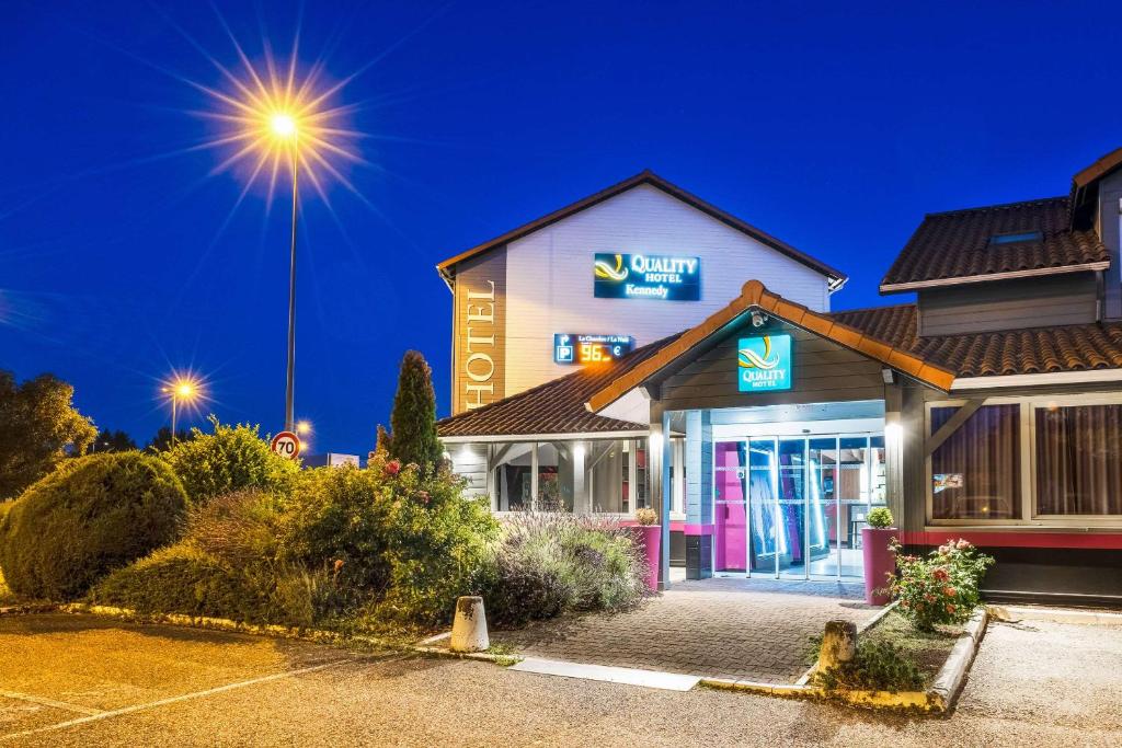 Quality Hotel Clermont Kennedy - Clermont-Ferrand
