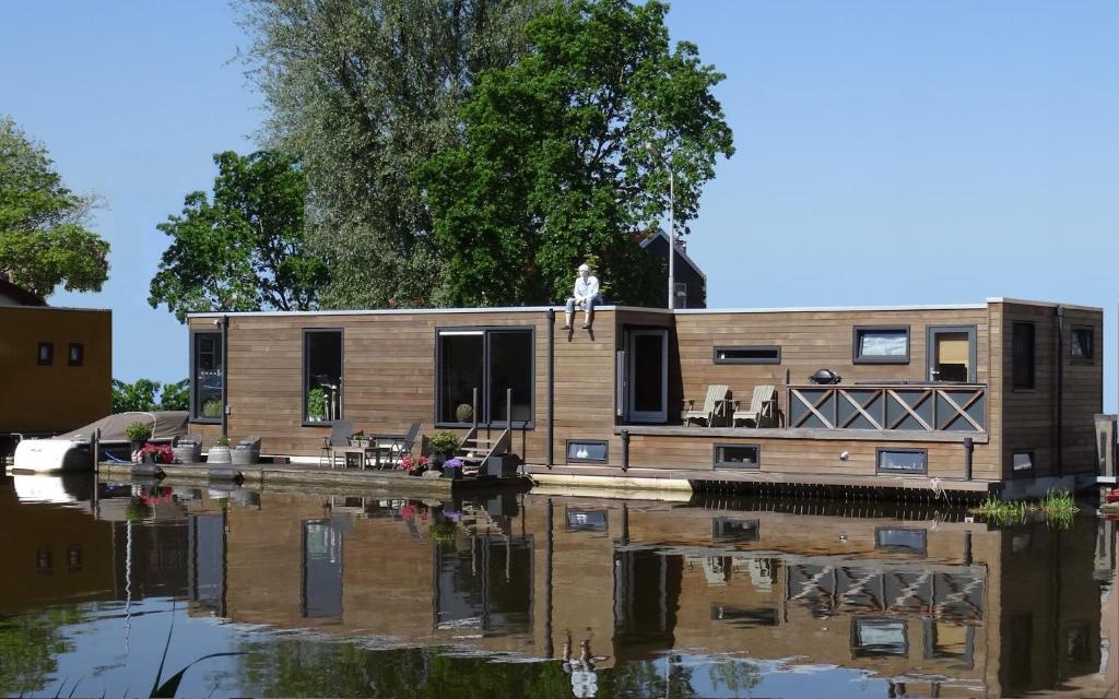 Houseboat, near Amsterdam, Jacuzzi, Private, Breakfast - Uitgeest