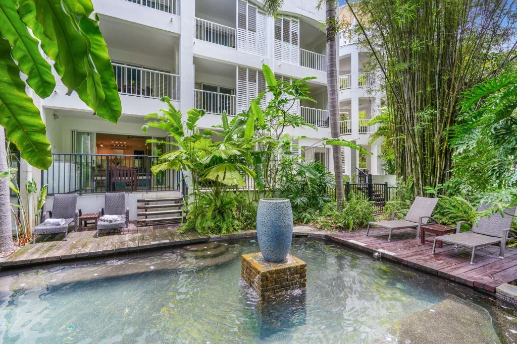 The Beach Club | Luxury Private Apartments - Palm Cove