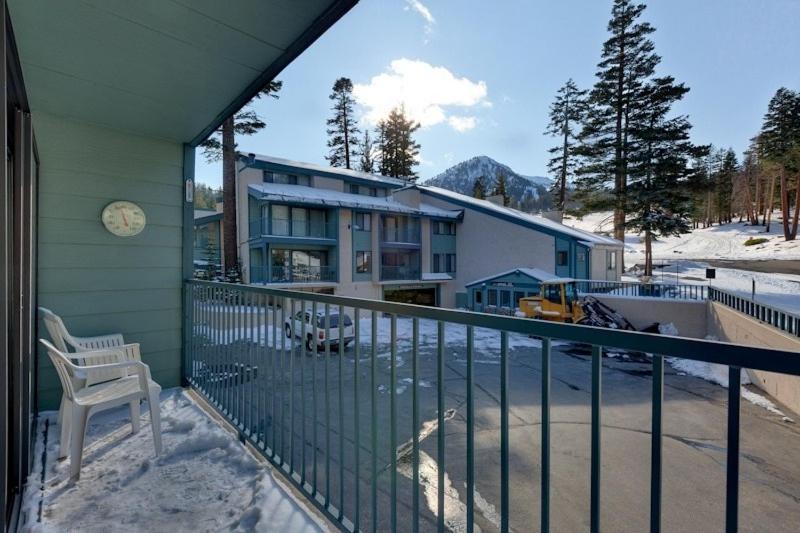 St Anton Street View Ski-in & Out 1-bedroom Condo - California