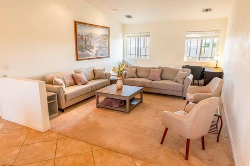 Desert Hot Springs Vacation Rentals & Airbnb COZYCOZY