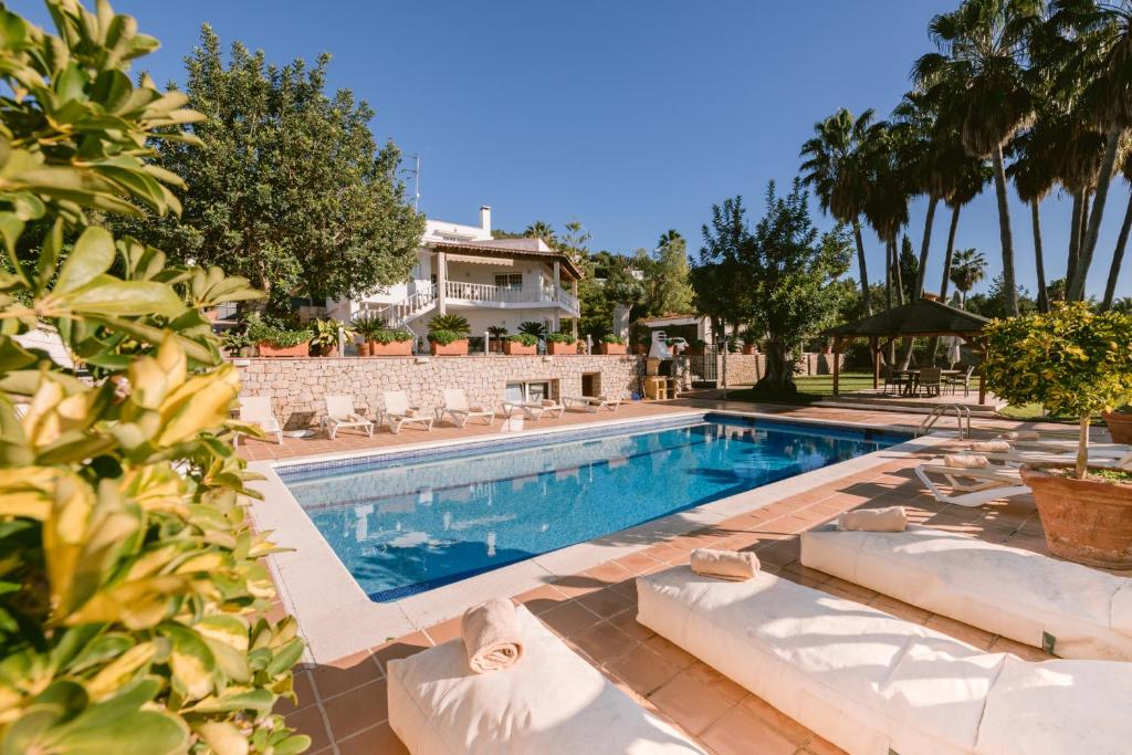 Villa La Isla 6 Bedroom Property With Views To Ibiza Town And Formentera - Ibiza (ville)