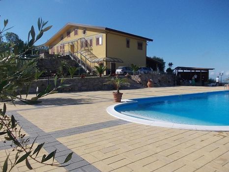 Bagnara Calabra B&B, Guest Houses and Inns cozycozy