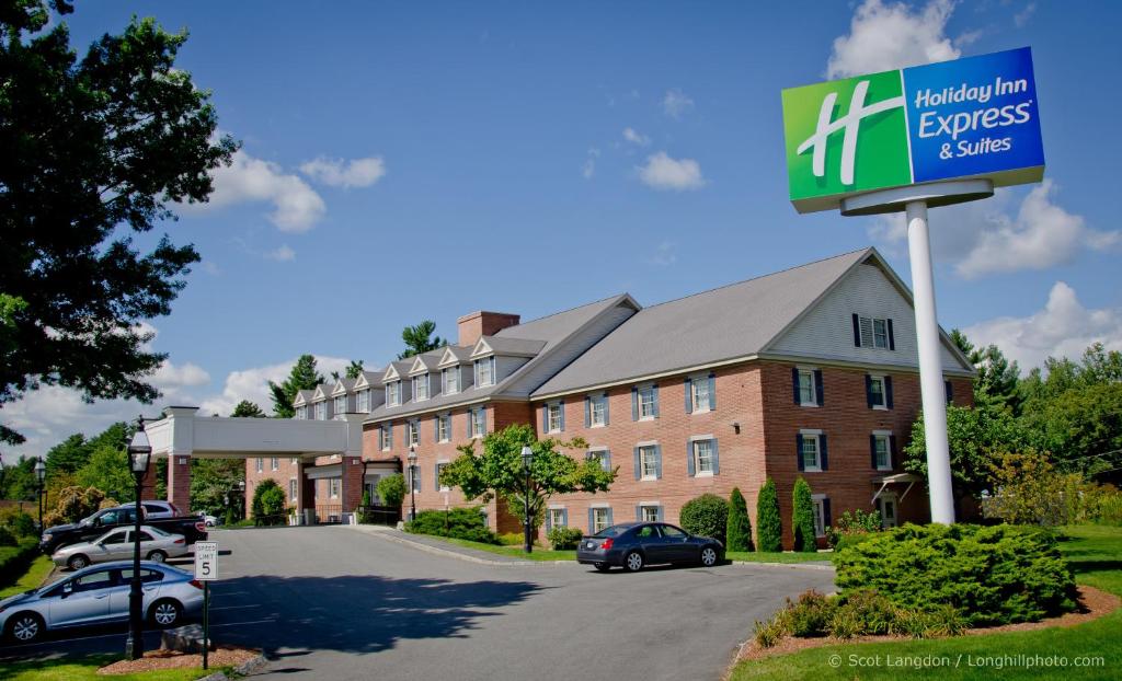 Holiday Inn Express and Suites Merrimack, an IHG Hotel - Londonderry, NH