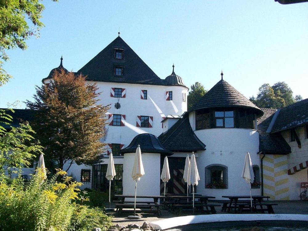 Family Hotel Schloss Rosenegg - Fieberbrunn